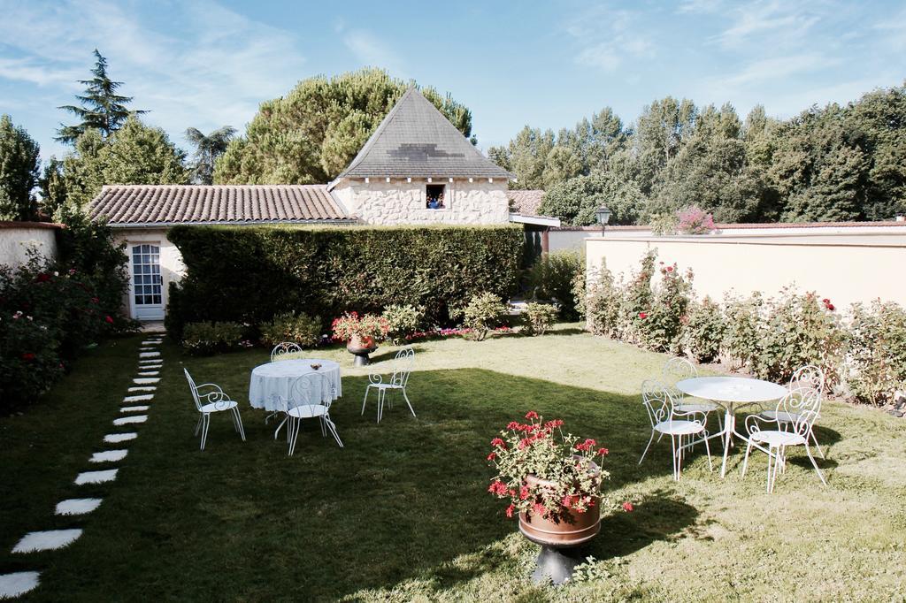 Le Manoir De Marie-Lou Hotel Rauzan Exterior foto